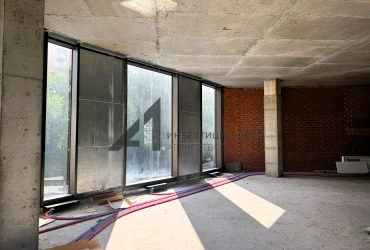 Центр, витражи, трафик, 1-я линия